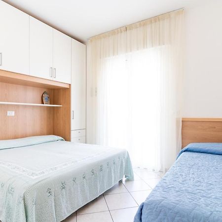 Ca' Mira Apartments Caorle Luaran gambar