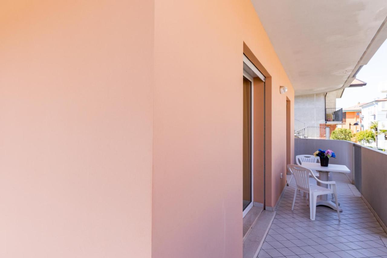 Ca' Mira Apartments Caorle Luaran gambar