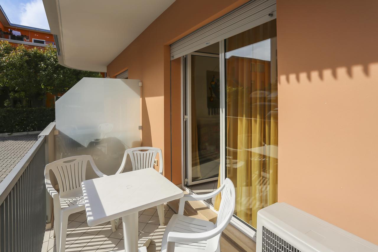 Ca' Mira Apartments Caorle Luaran gambar
